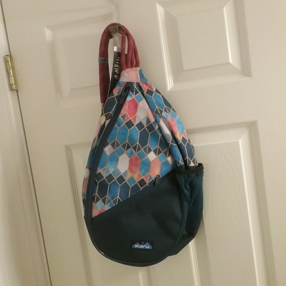 Kavu Handbags - NWT Kavu Stained Glass Paxton Pack FirmPrice Last1